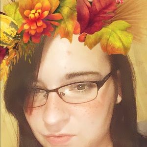 Meet your Posher, Loni